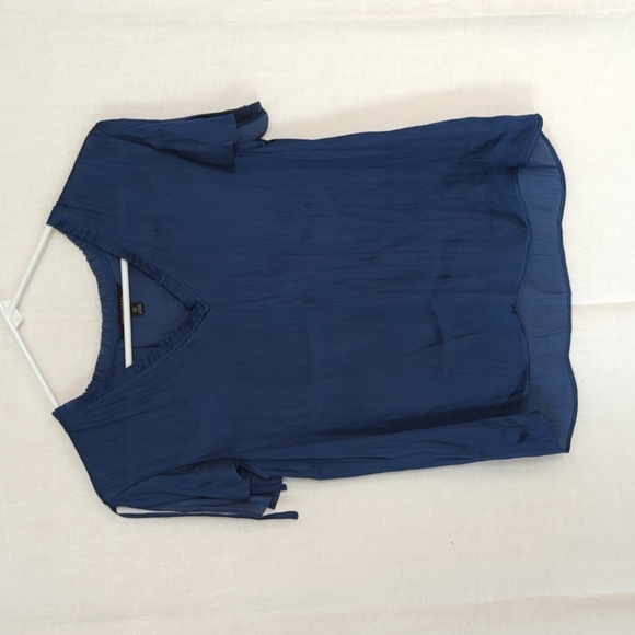 Banana Republic Tops - Banana Republic Navy Blue Chiffon Vneck Split Flutter Sleeve Size Extra Small